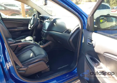 2015 Dodge Journey Crossroad z USA, uszkodzony, nr VIN 3C4PDCGG7FT611145